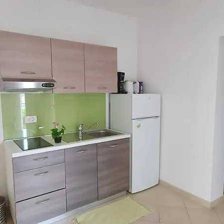 Tomislav Apartamento Krk Town
