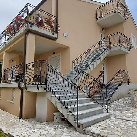 Tomislav Apartament *
